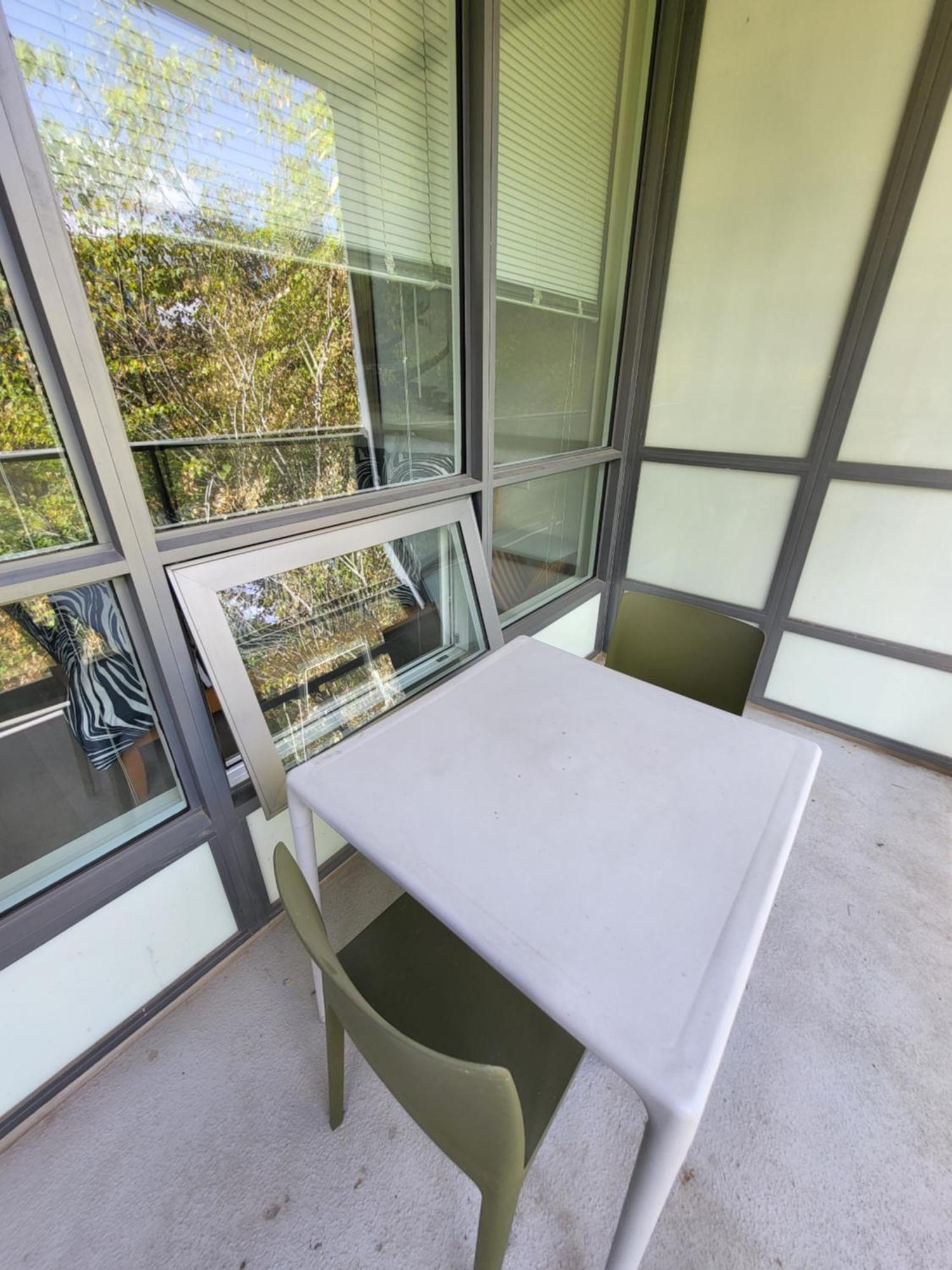Your Perfect Escape - Modern Landmark Condo In Downtown Calgary - Free Parking- Premium Location Exterior photo