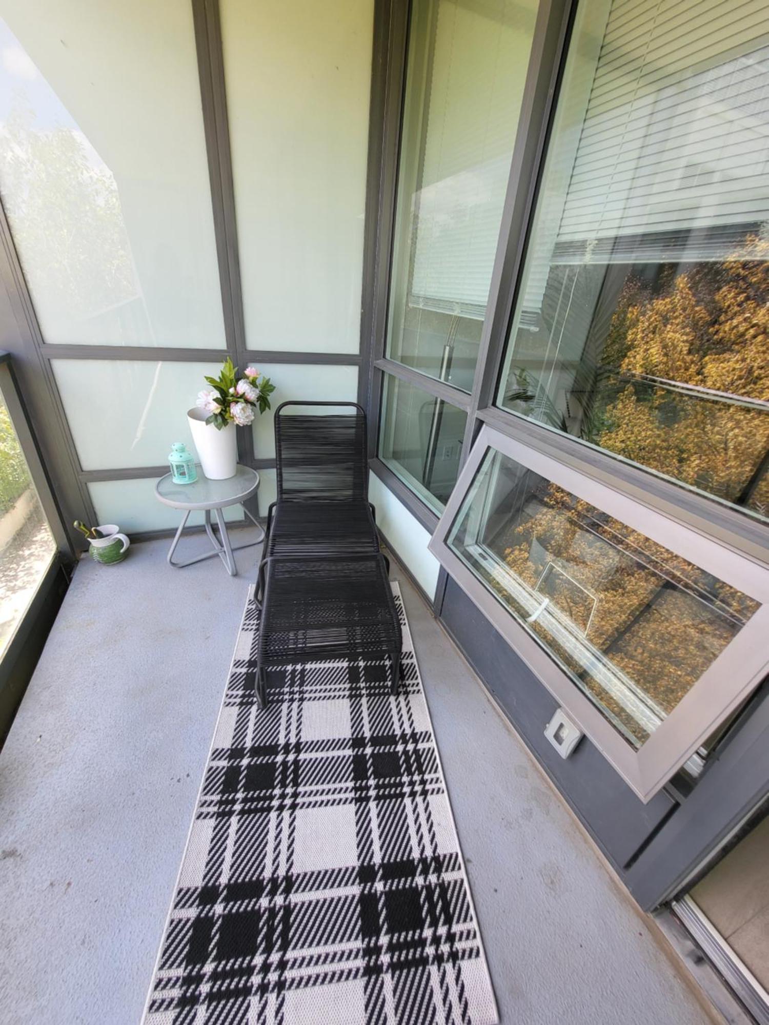 Your Perfect Escape - Modern Landmark Condo In Downtown Calgary - Free Parking- Premium Location Exterior photo